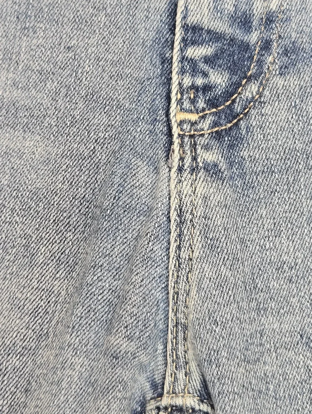 AG Adriano Goldschmied Farrah High Rise Boot Crop Distressed Jean Step Hem 26